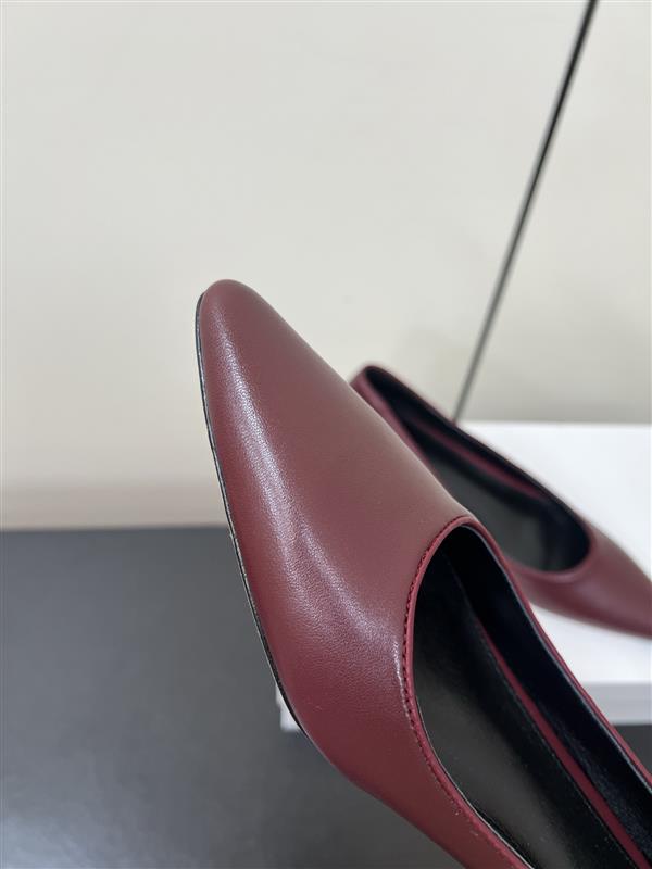 2025112717393811 310